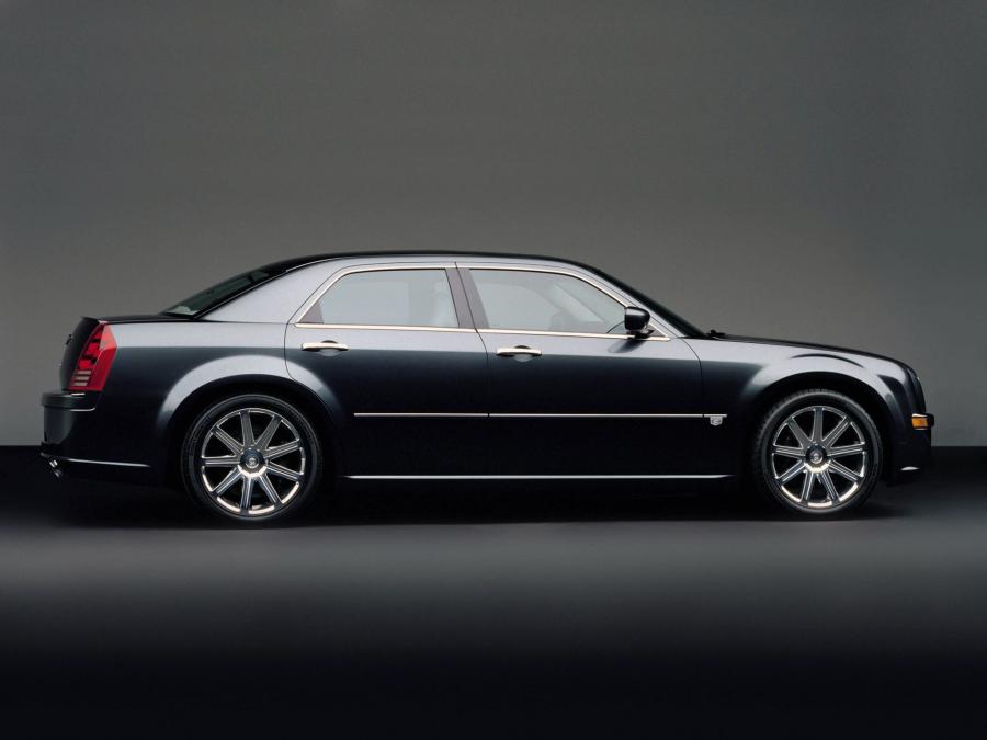  Chrysler 300C Concept 2003 года  (фото 62 из 69)